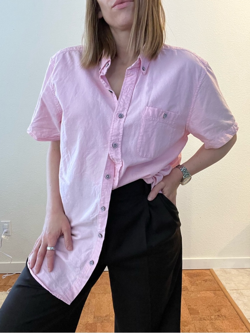 Relaxed Short-Sleeve Button-Down Shirt in Light Pink